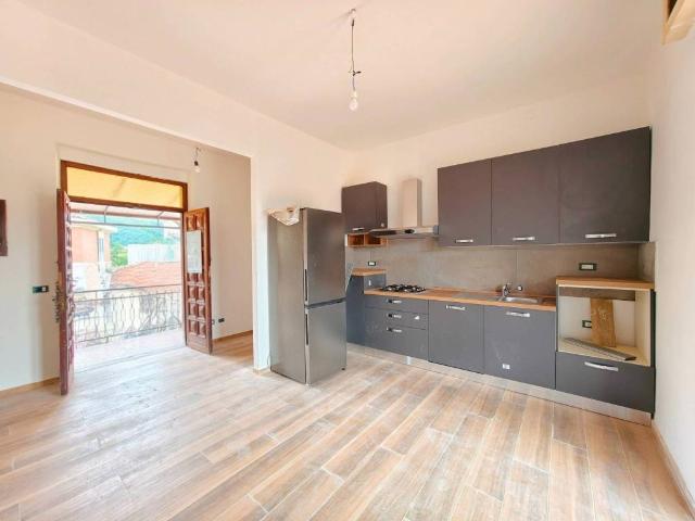 Appartamento in vendita a Sarzana SP