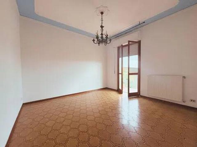 Appartamento in vendita a Sarzana SP