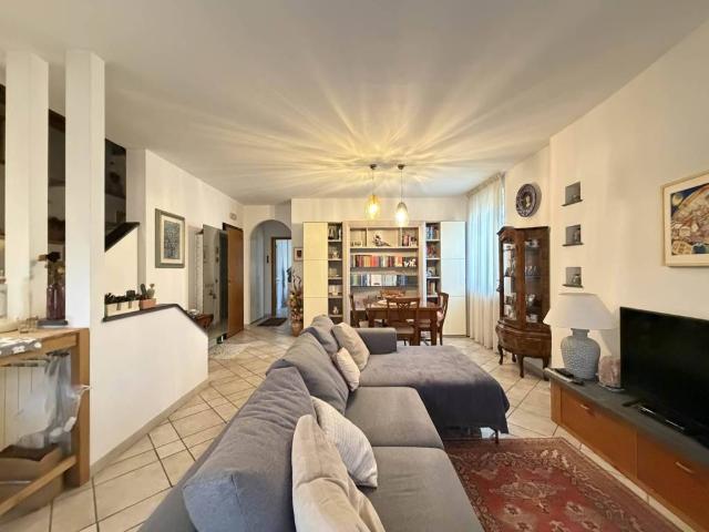 Appartamento in vendita a Sarzana SP