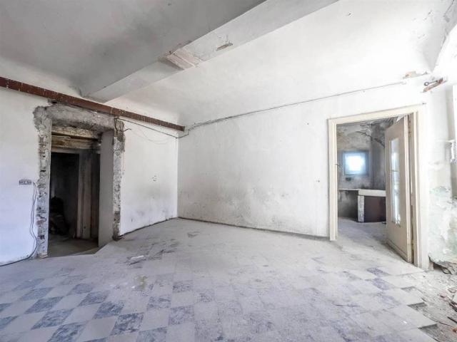 Appartamento in vendita a Sarzana SP