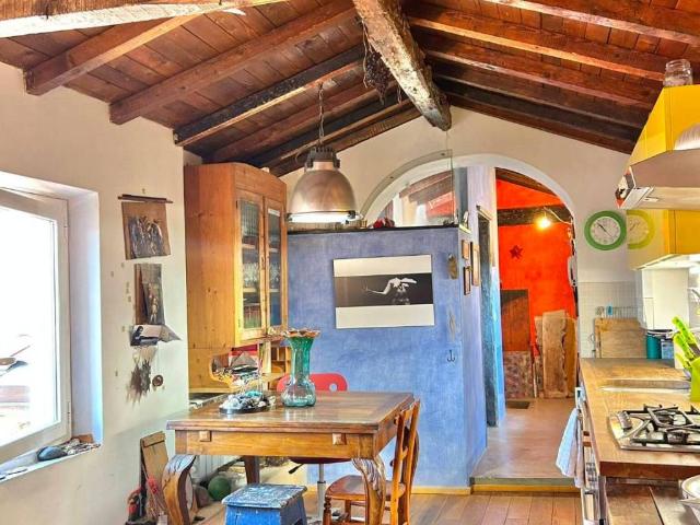 Appartamento in vendita a Sarzana SP