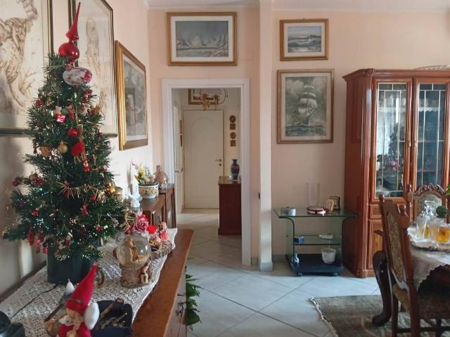 Appartamento in vendita a Sarzana SP