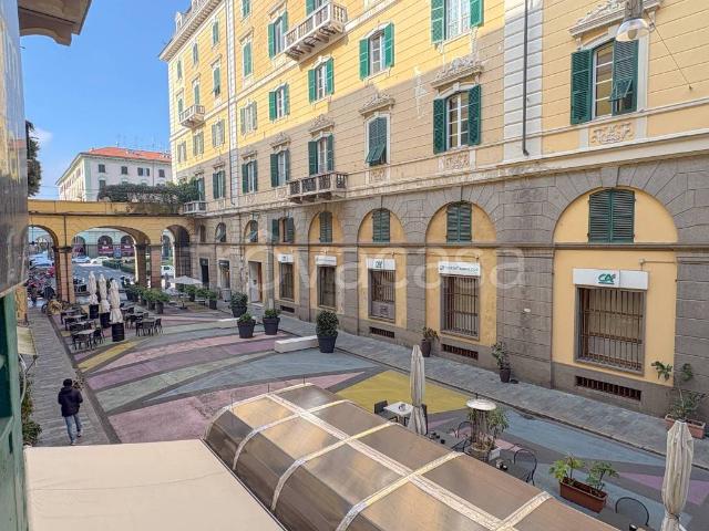 Appartamento in vendita a Savona