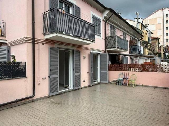 Appartamento in vendita a Savona
