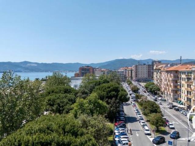 Appartamento in vendita a Savona