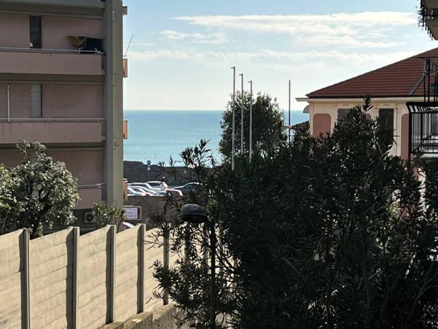 Appartamento in vendita a Savona, Fornaci