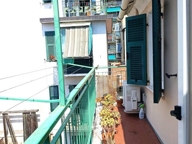 Appartamento in vendita a Savona, Lavagnola