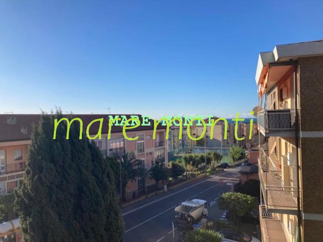 Appartamento in vendita a Savona, LeginoZinola