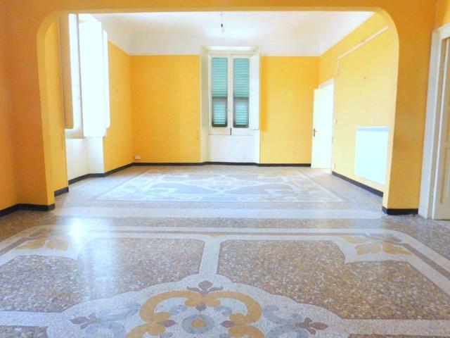Appartamento in vendita a Savona SV