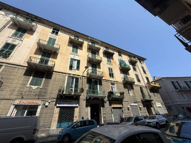 Appartamento in vendita a Savona SV