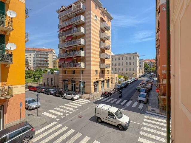 Appartamento in vendita a Savona SV