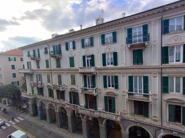 Appartamento in vendita a Savona SV
