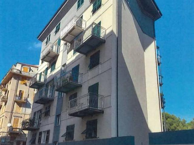 Appartamento in vendita a Savona SV