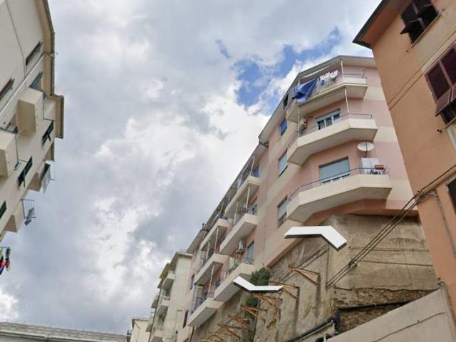Appartamento in vendita a Savona SV