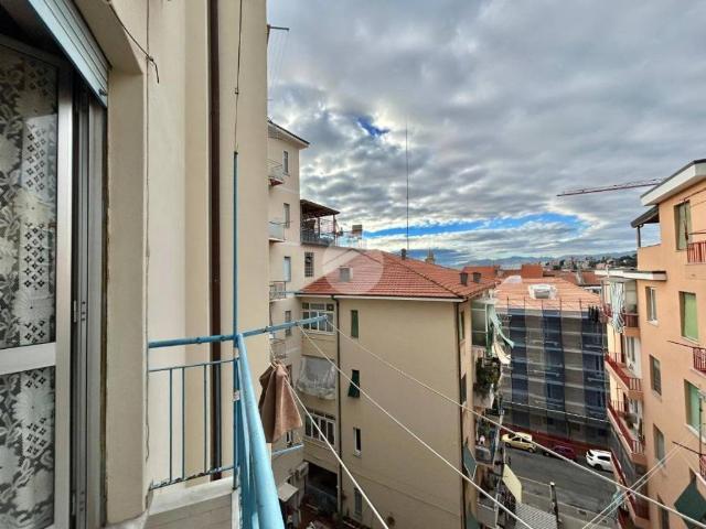Appartamento in vendita a Savona SV