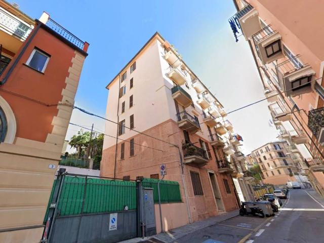Appartamento in vendita a Savona SV