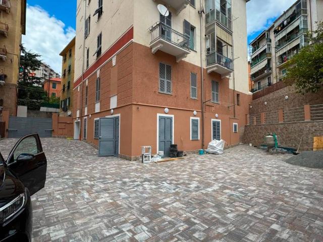 Appartamento in vendita a Savona SV