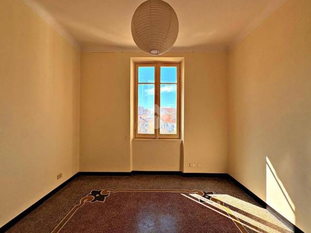 Appartamento in vendita a Savona SV