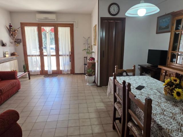 APPARTAMENTO in VENDITA a SCANDICCI di 4 vani