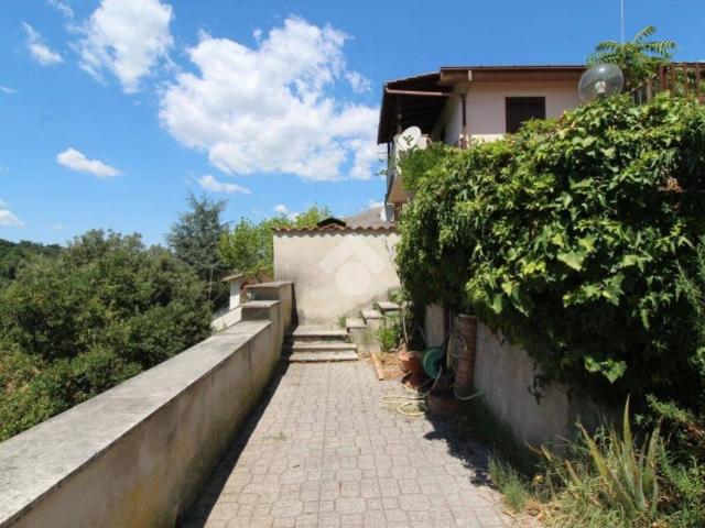 Appartamento in vendita a Scandriglia RI