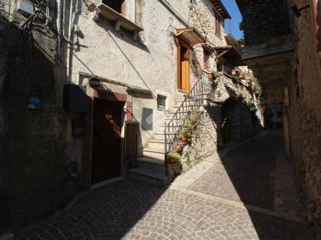 Appartamento in vendita a Scandriglia RI
