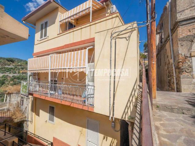 Appartamento in vendita a Scaletta Zanclea ME