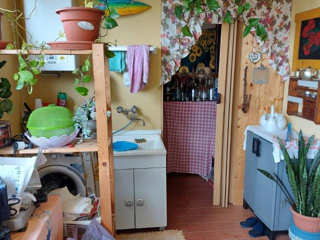 APPARTAMENTO in VENDITA a SCARLINO CENTRO di 4 vani