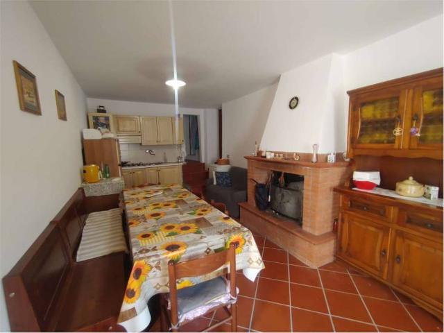 Appartamento in vendita a Scheggino PG