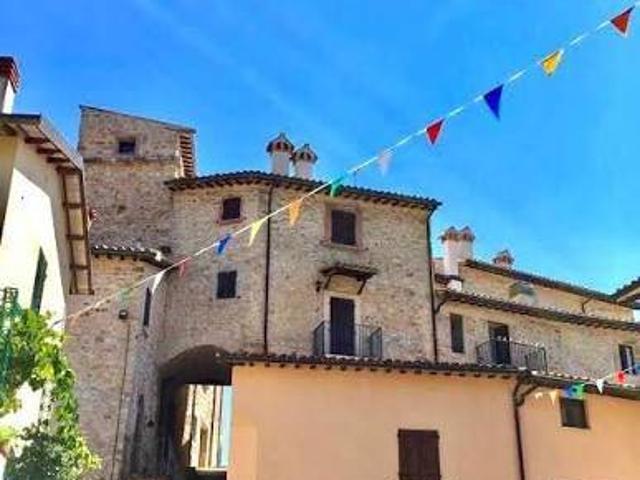 Appartamento in vendita a Sellano PG