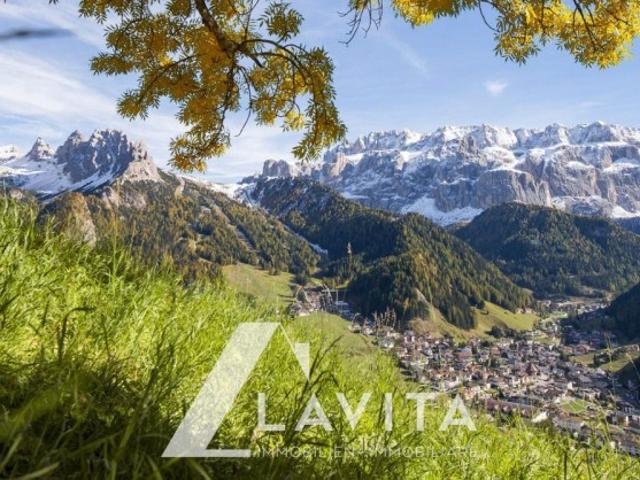 Appartamento in vendita a Selva di Val Gardena via Meisules