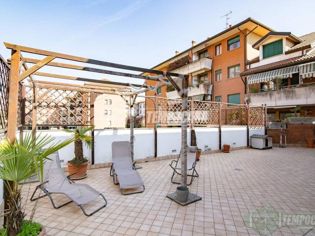 Appartamento in vendita a Senago