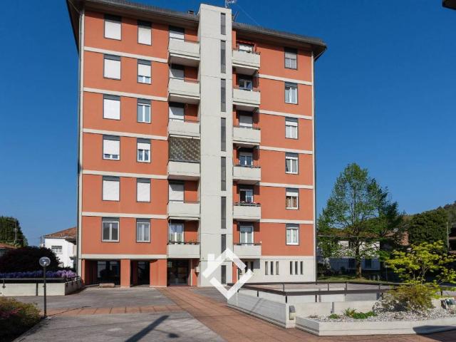 Appartamento in vendita a Sesto Calende VA