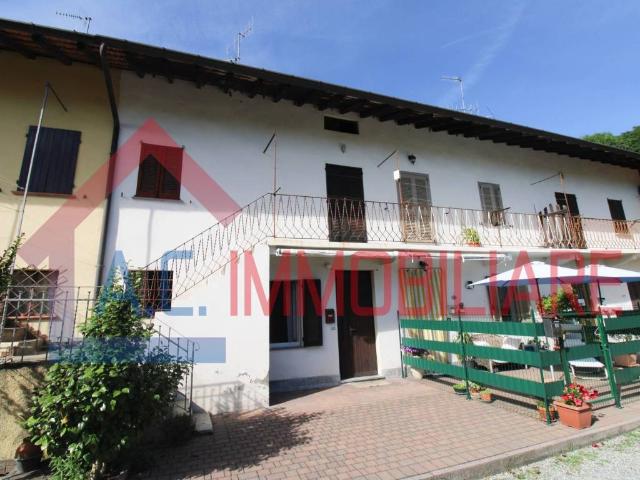 Appartamento in vendita a Sesto Calende VA