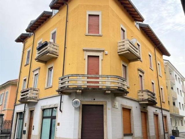 Appartamento in vendita a Sesto Calende VA