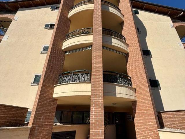 Appartamento in vendita a Sermoneta LT