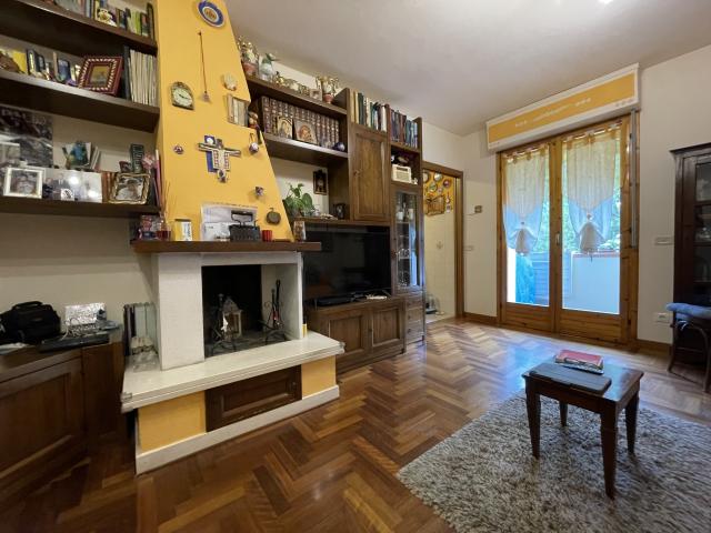 APPARTAMENTO in VENDITA a SIENA SAN MINIATO di 5 vani