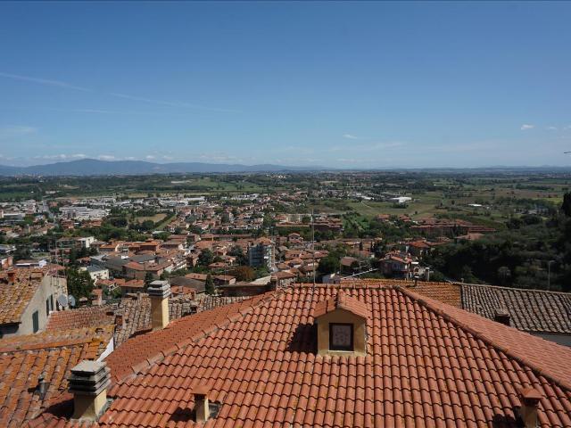 APPARTAMENTO in VENDITA a SINALUNGA di 5 vani