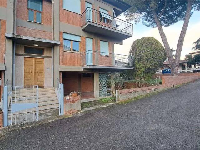 Appartamento in vendita a Sinalunga SI