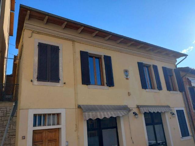 Appartamento in vendita a Sinalunga SI