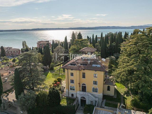 Appartamento in vendita a Sirmione