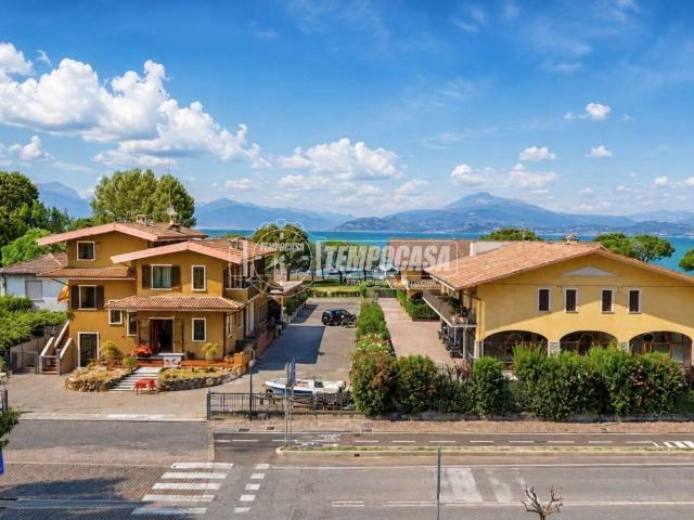 Appartamento in vendita a Sirmione