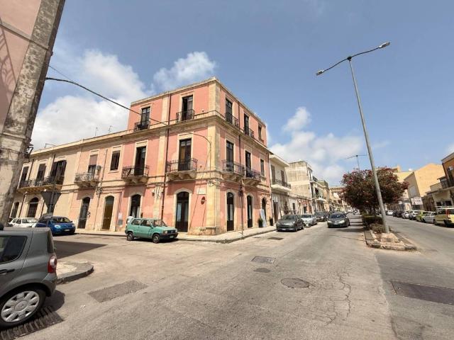 Appartamento in vendita a Siracusa SR