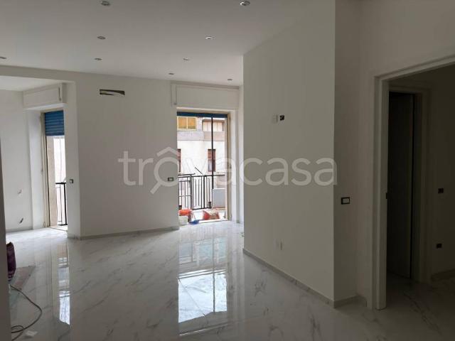 Appartamento in vendita a Siracusa via Oglio, Gelone Cadorna