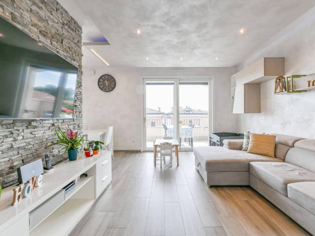 Appartamento in vendita a Siziano PV