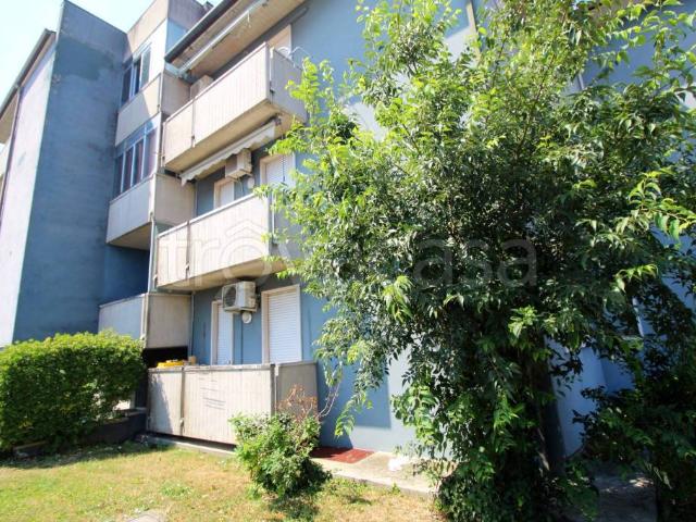 Appartamento in vendita a Sommacampagna via Dossobuono, 44