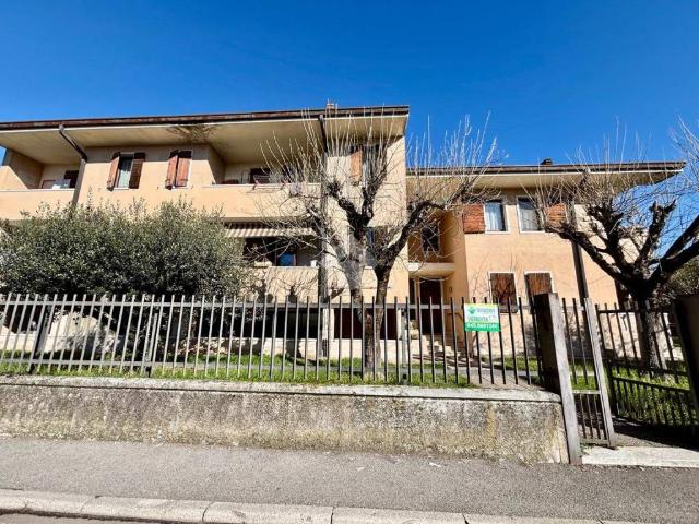 Appartamento in vendita a Sommacampagna VR