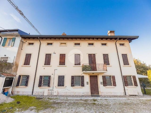 Appartamento in vendita a Sommacampagna VR