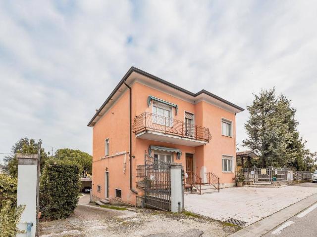 Appartamento in vendita a Sommacampagna VR