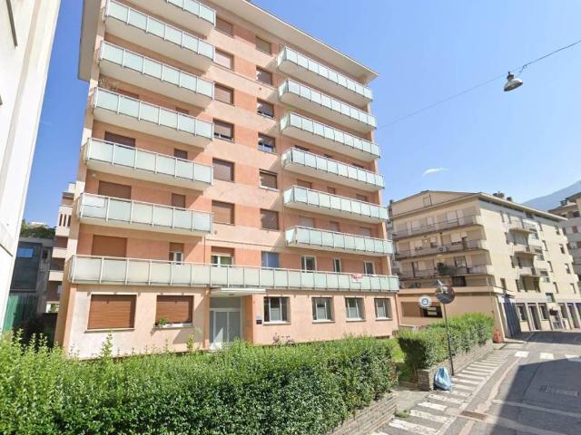 Appartamento in vendita a Sondrio SO