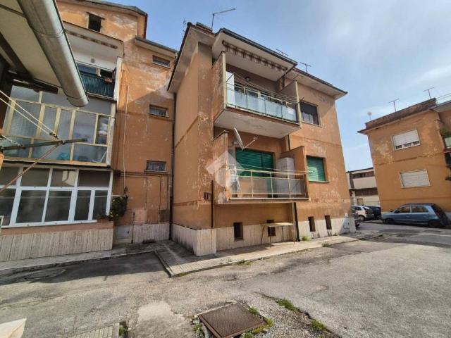 Appartamento in vendita a Sora via Carlo Cattaneo, 5